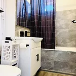 Unde Apartman