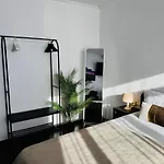 Unde Apartman