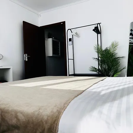 Unde Appartement Boekarest