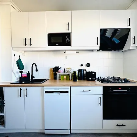 Unde Apartament *